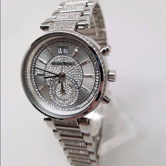 Micheal Kors Watch - Picture 3 of 7